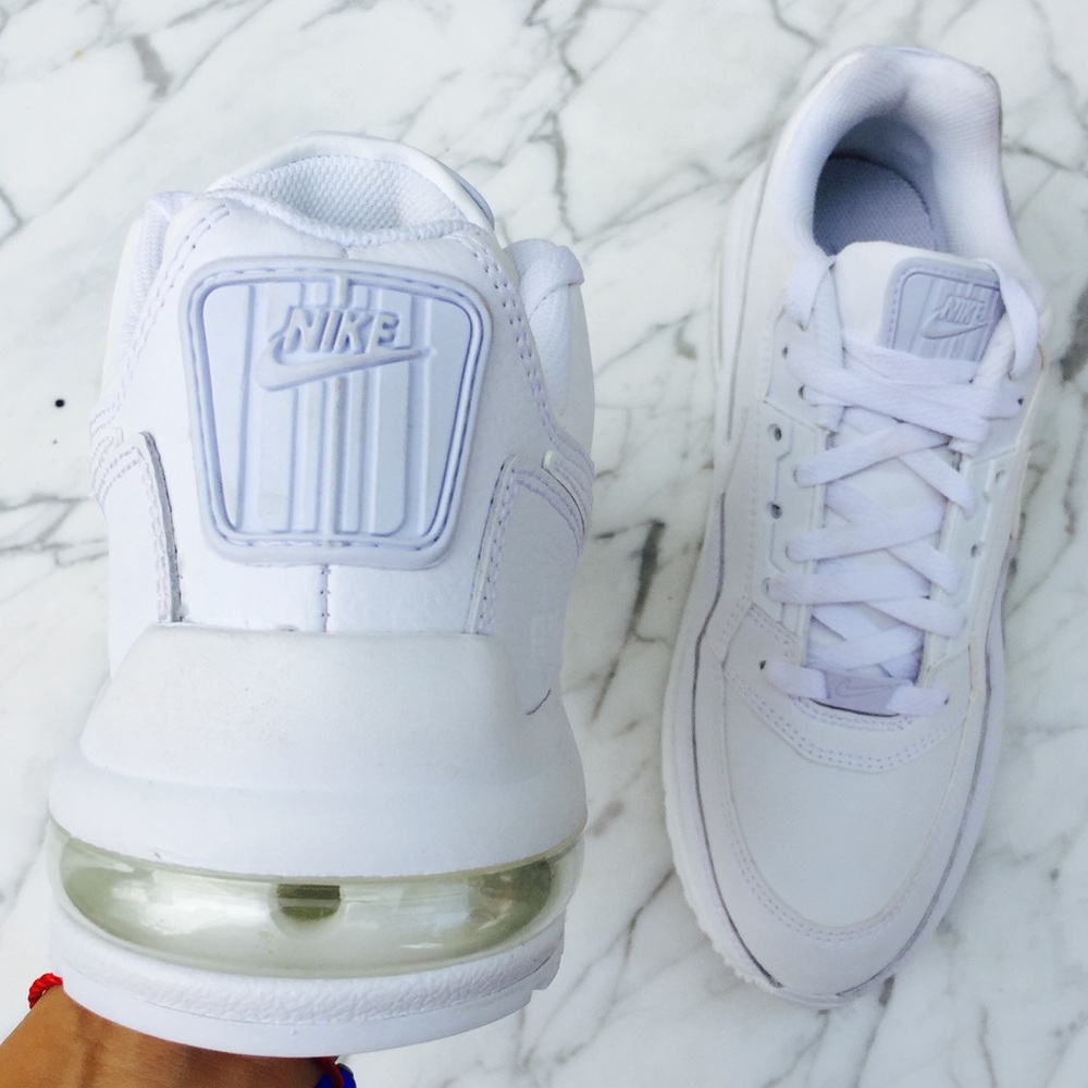 Nike Air Max ltd men's triple white sneakers - Picture 3 of 5